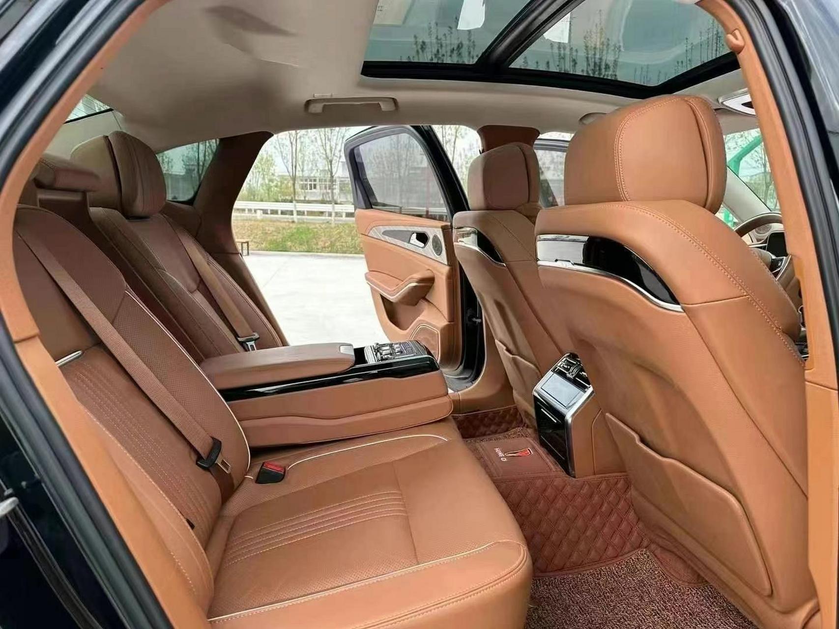 22年红旗h9,新车32.