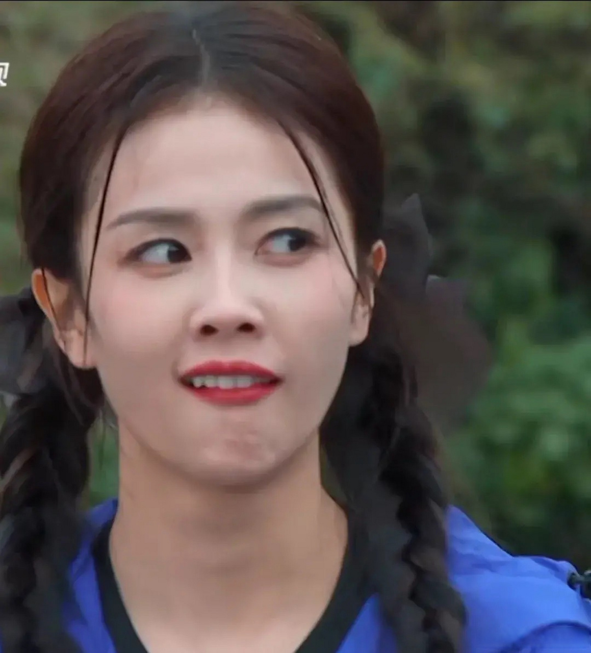 最新一期#奔跑吧#,#白鹿# 又贡献出一大组标志性大笑!