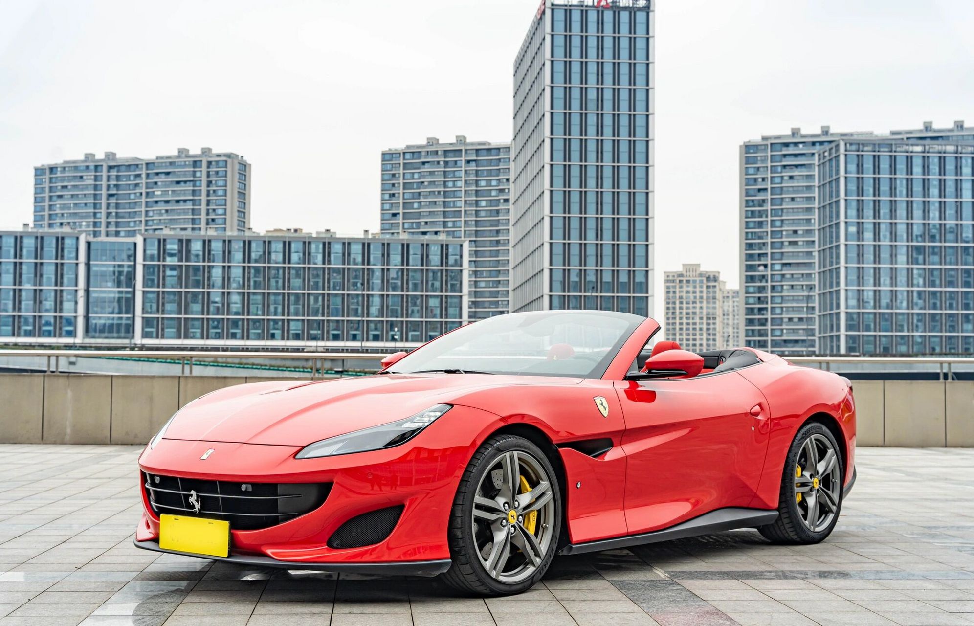 法拉利 portofino 19年7月 法拉利 portofino 17000km 一手车.
