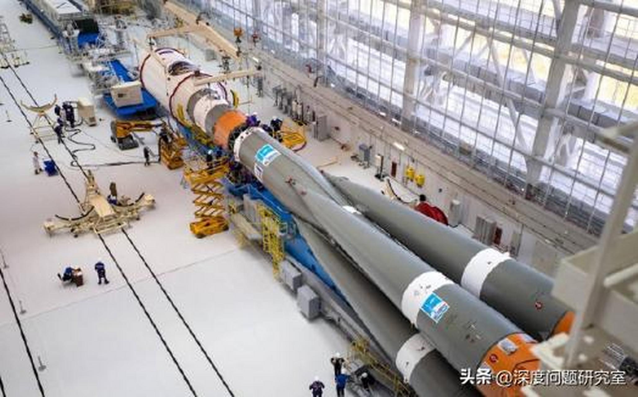 俄用于发射 "月球-25 "号的联盟号运载火箭已组装完毕 发射--莫斯科