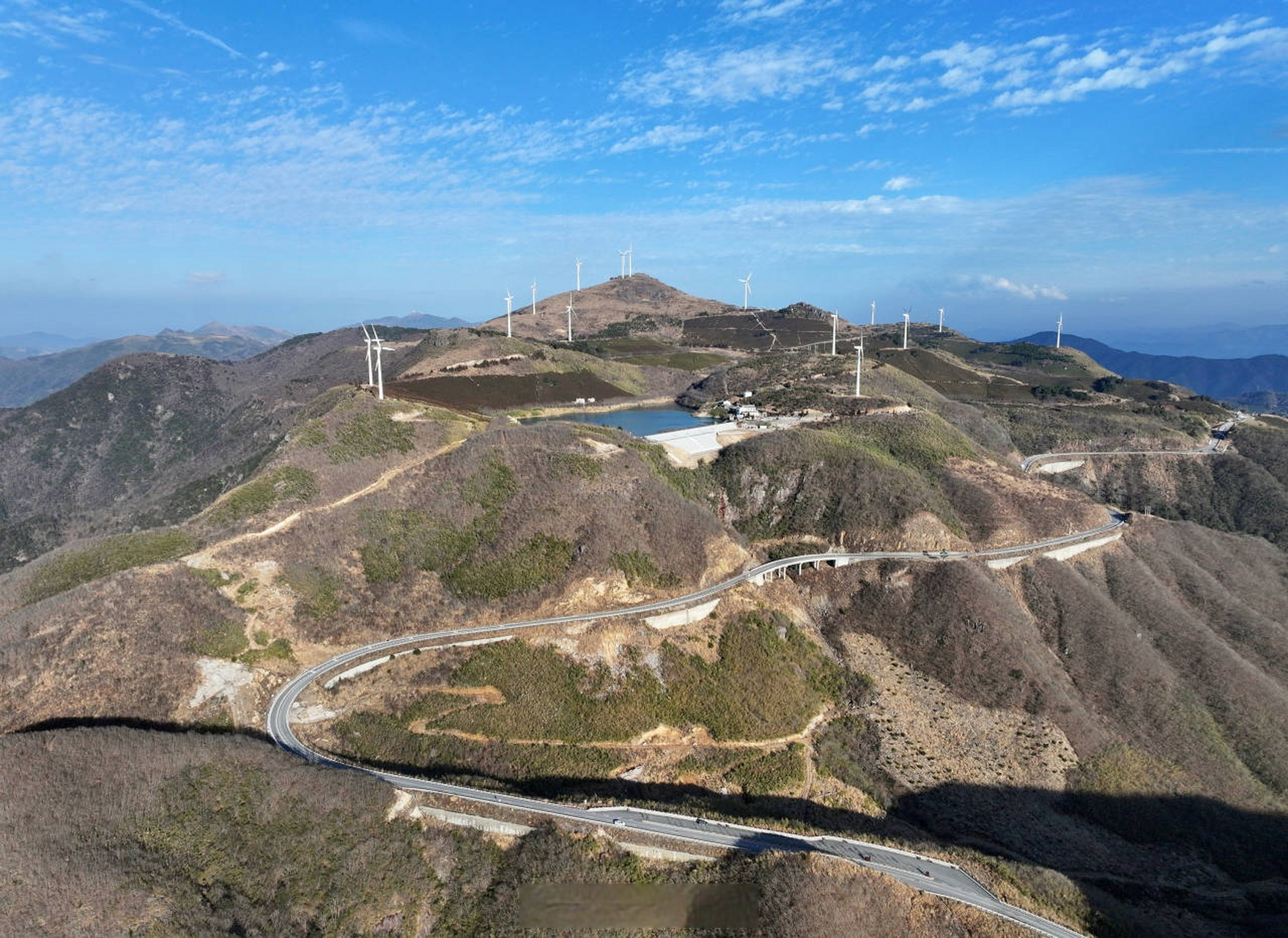 【阳光甚好 东白山风景如画】1月31日下午,东阳市东白山天气晴好,缓缓