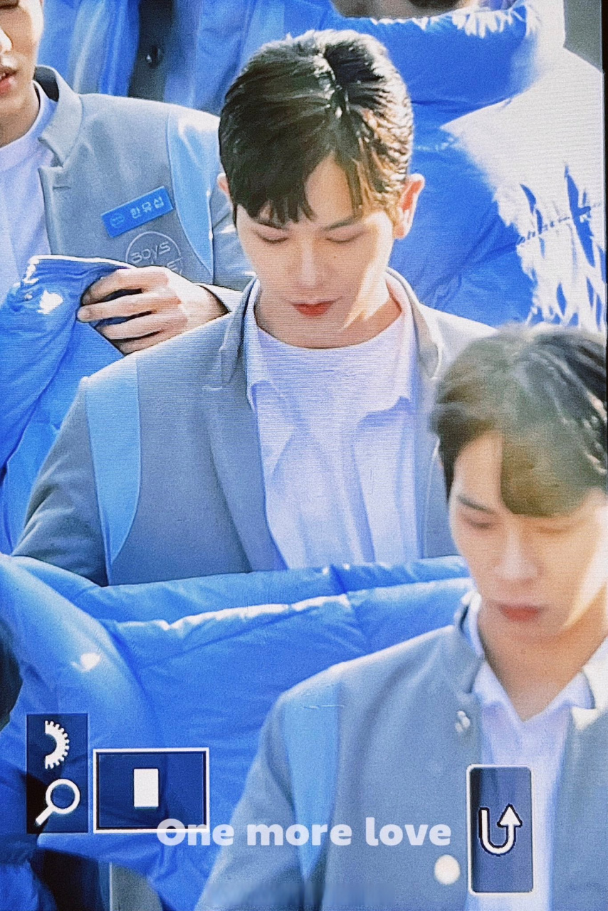 boysplanet##boysplanet见面会#  230105粉丝见面会  新更饭拍一则丁