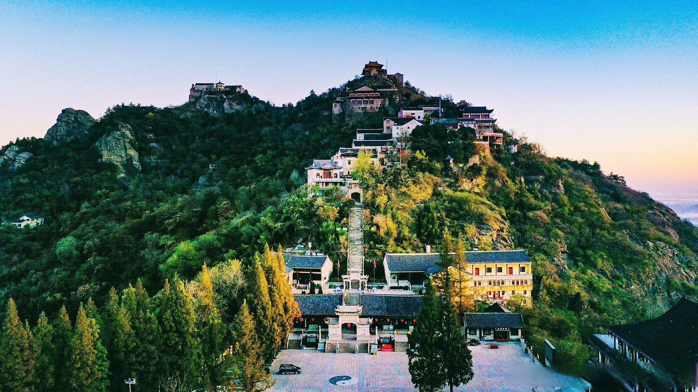 黄陂的木兰山,海拔有582.