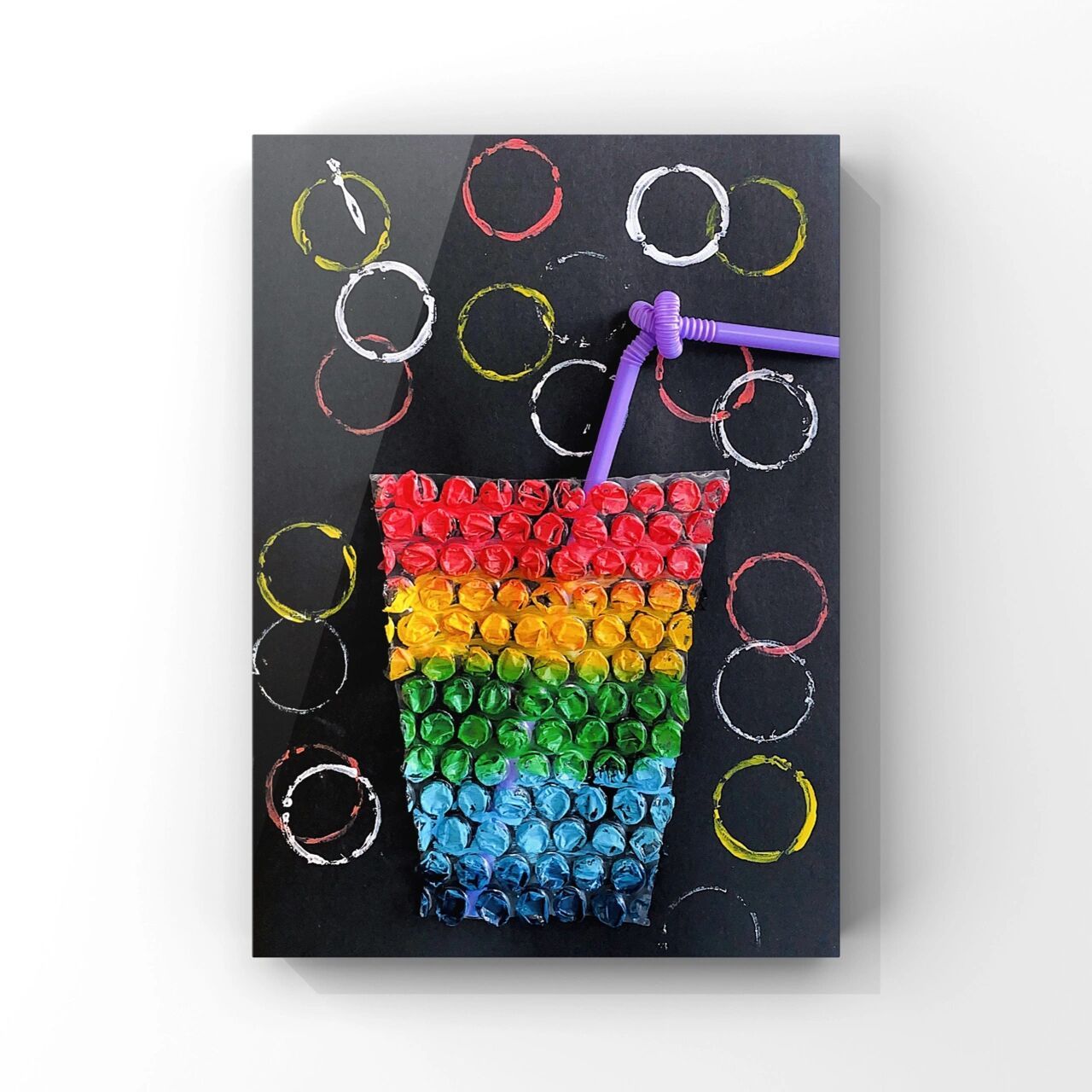 创意美术——《彩虹气泡水》96 9915废物利用一下快递气泡膜