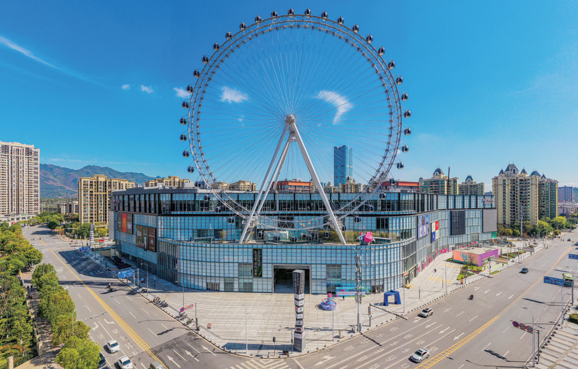 重庆有8个奥特莱斯项目,永川里·奥特莱斯项目的创新打造,属于 4.