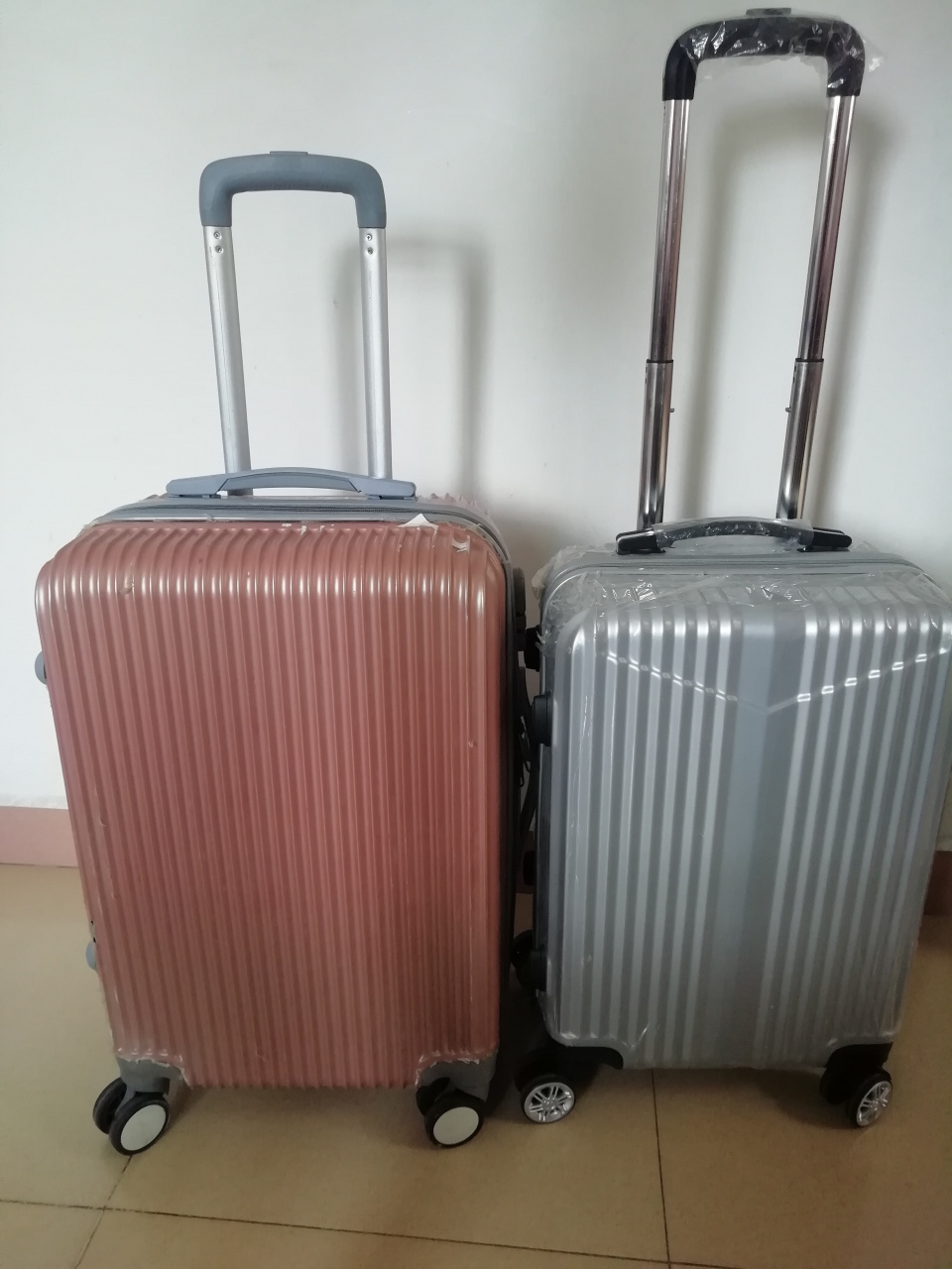 行李箱买22寸还是20寸好 快要搬家了想买个行李箱打包东西,之前网上买