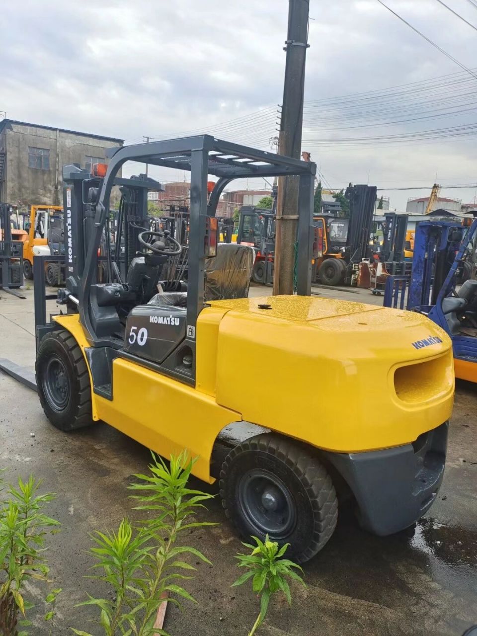 进口小松五吨柴油叉车出售