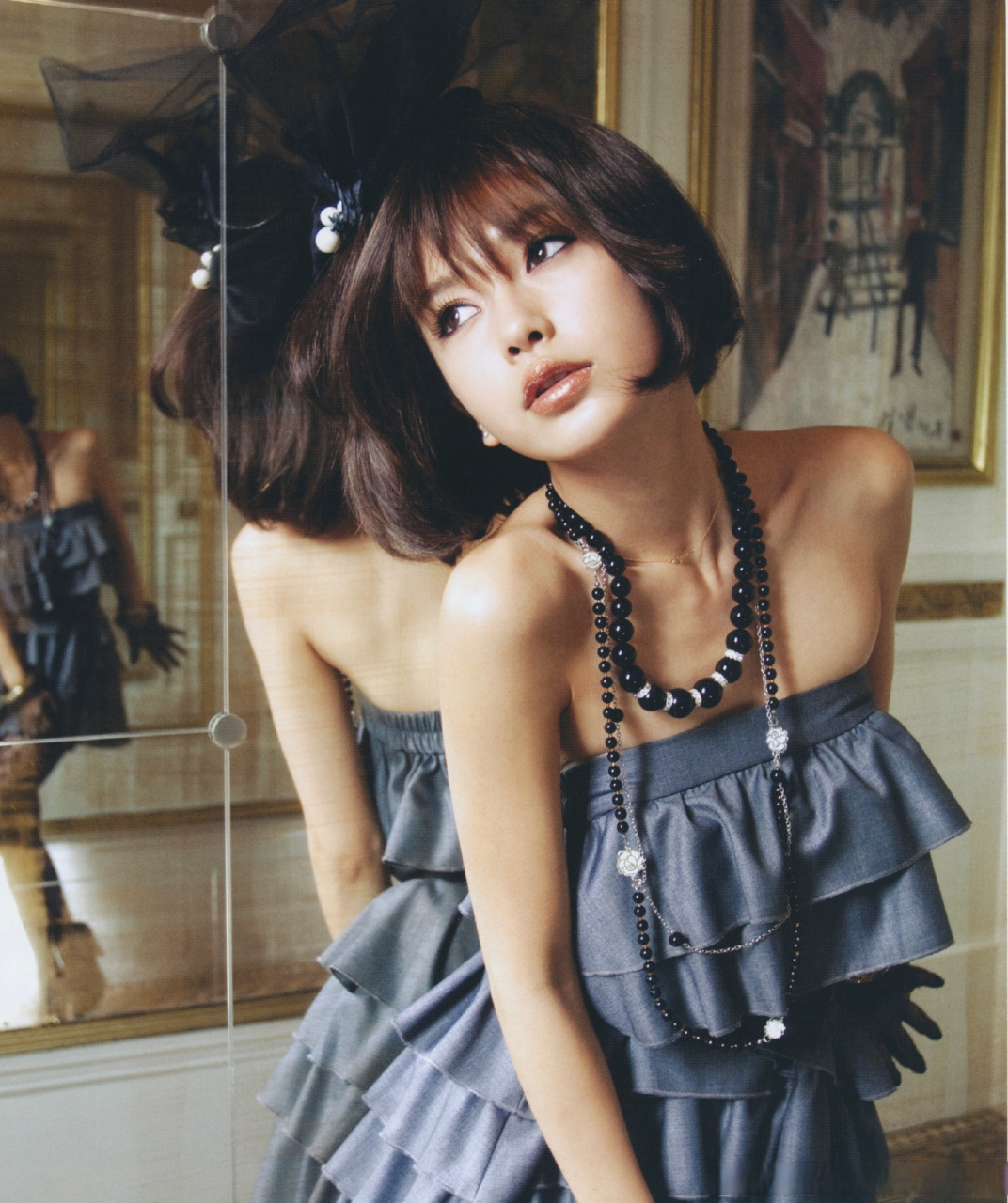 你要的杨颖这个是 09年miss angelbaby写真 当时发出来就是香港写真