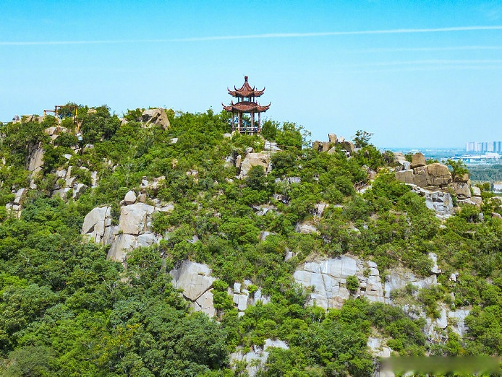 最in山东打卡地#   提到鹊山,在济南的历史上占有了很浓彩的篇章.