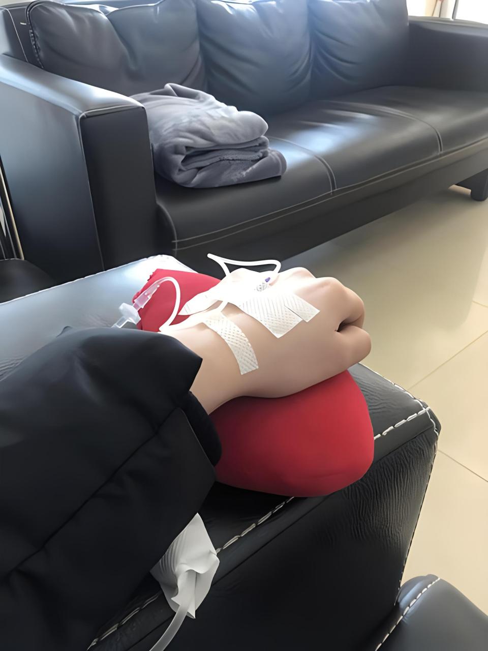 今天给大家分享一些真实的打吊针图片,希望大家都能健康平安!💪