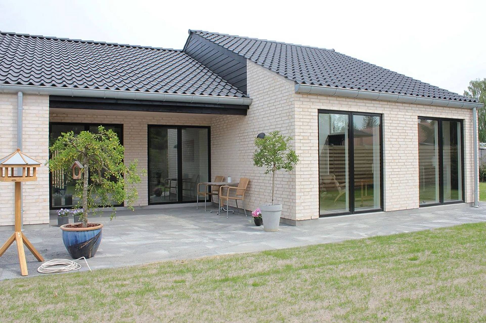 一层的农村自建房也可以温馨漂亮,简约耐看 一层的坡顶自建别墅案例