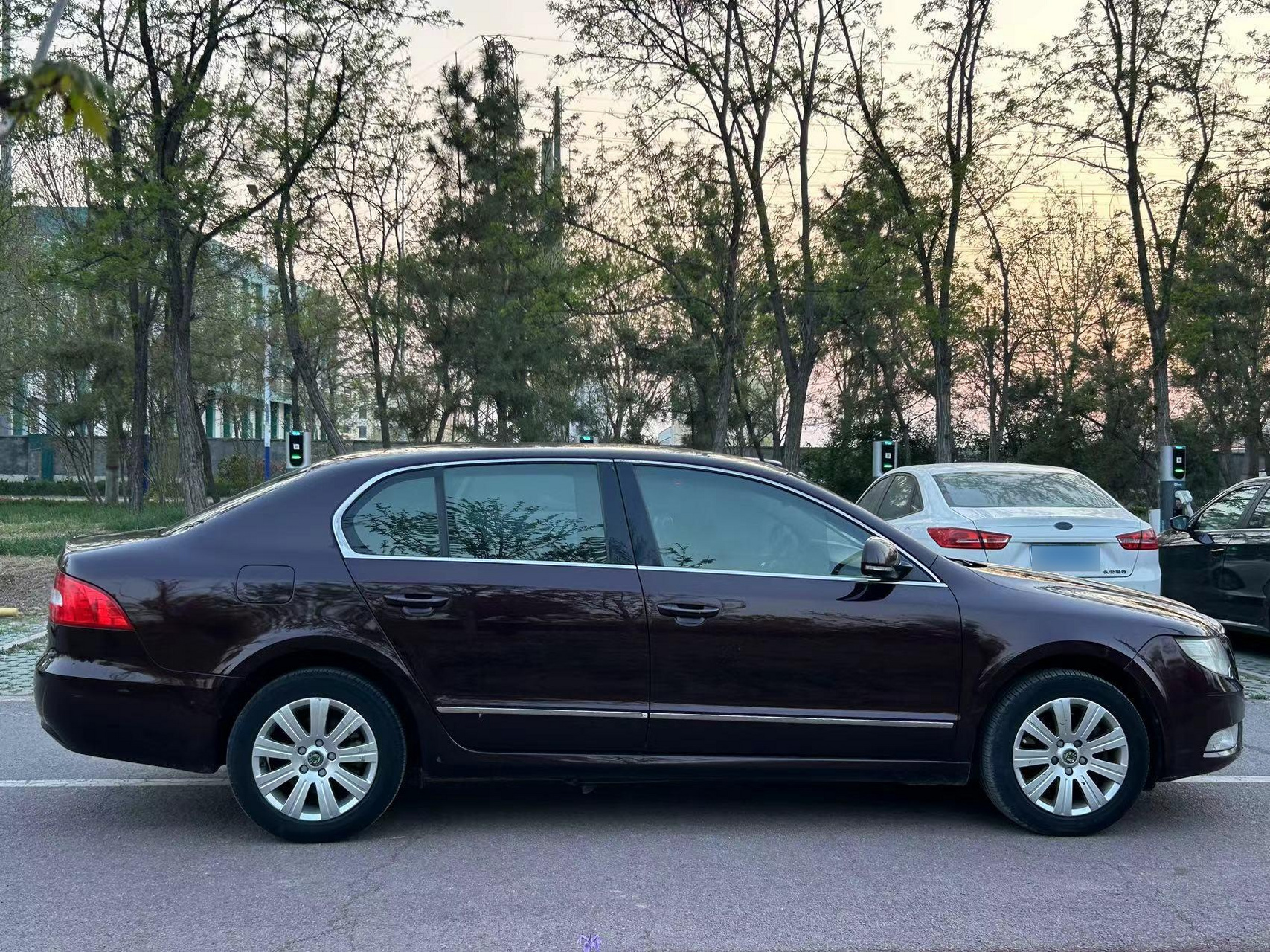 09年斯柯达昊锐1.8t自动挡,17万公里,原版有补漆,一个多带走