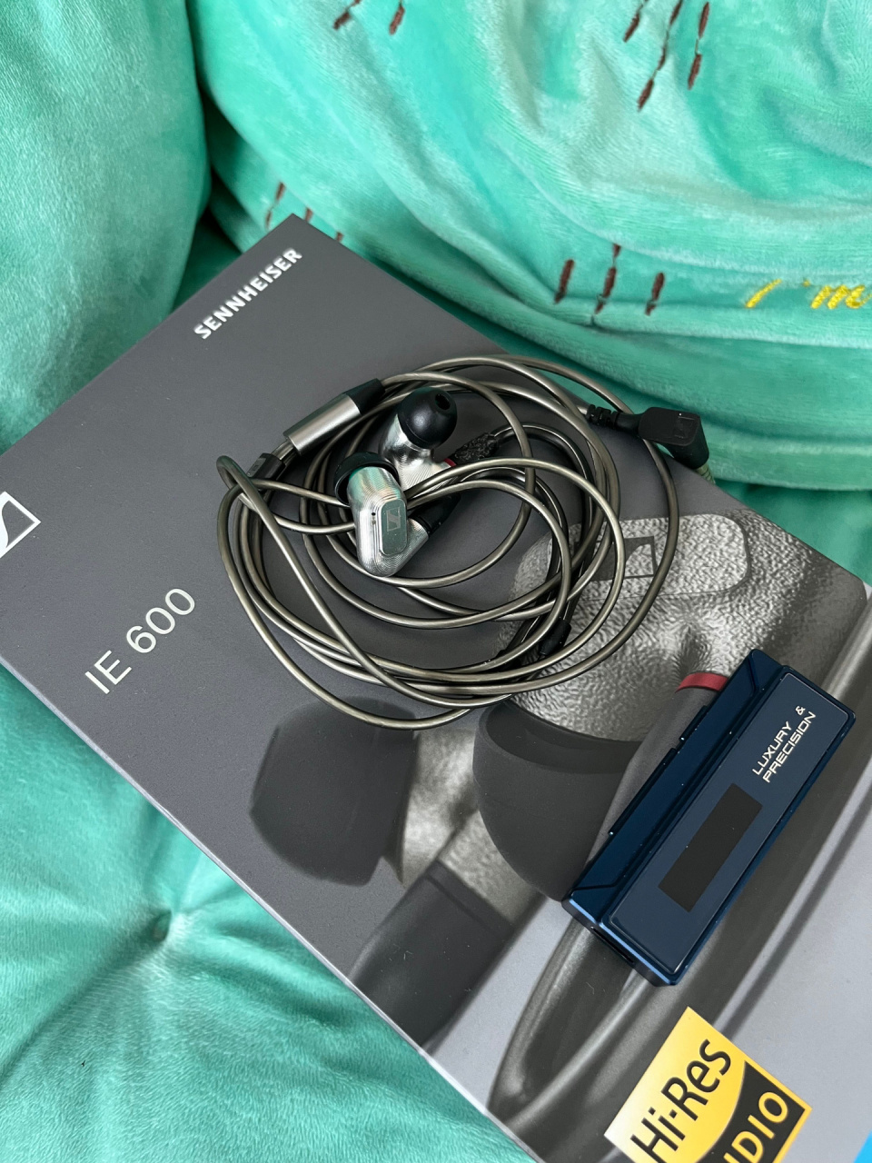 w1-131 ie900,听了挺长时间,有大哥说ie600听流行人声更好,就对比试