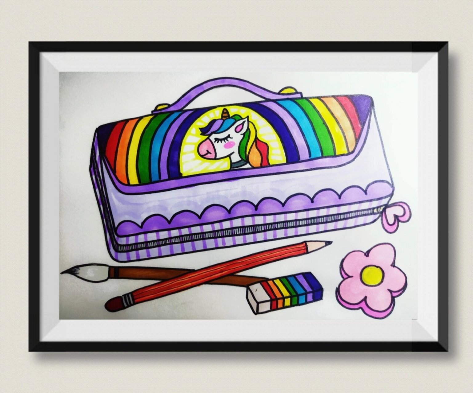 [儿童画]文具,铅笔盒 纸类:画纸 材料:铅笔,橡皮,勾线笔,马克笔