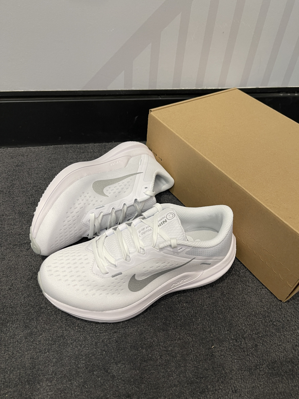 nike winflo 10 低帮跑步鞋,白色 nike winflo 10 低帮跑步鞋,白色 此