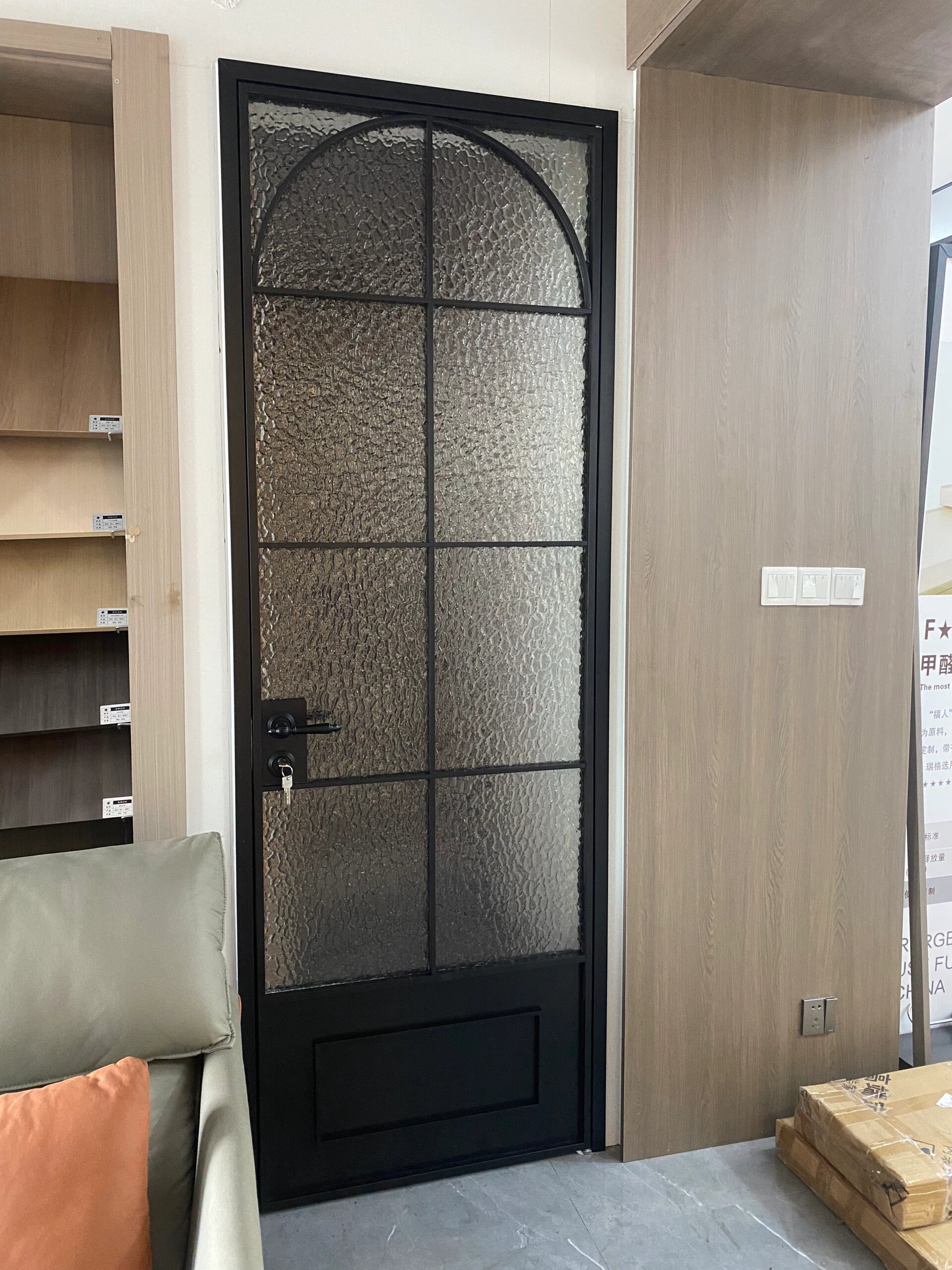 复古铝合金玻璃门