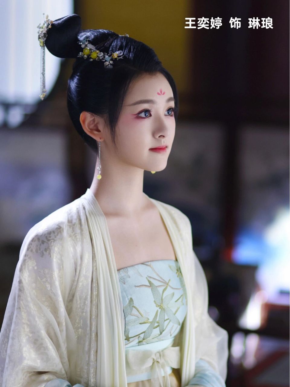 《帝皇书》,由成志超,马华干等联合执导,迪丽热巴,龚俊,刘宇宁,夏楠