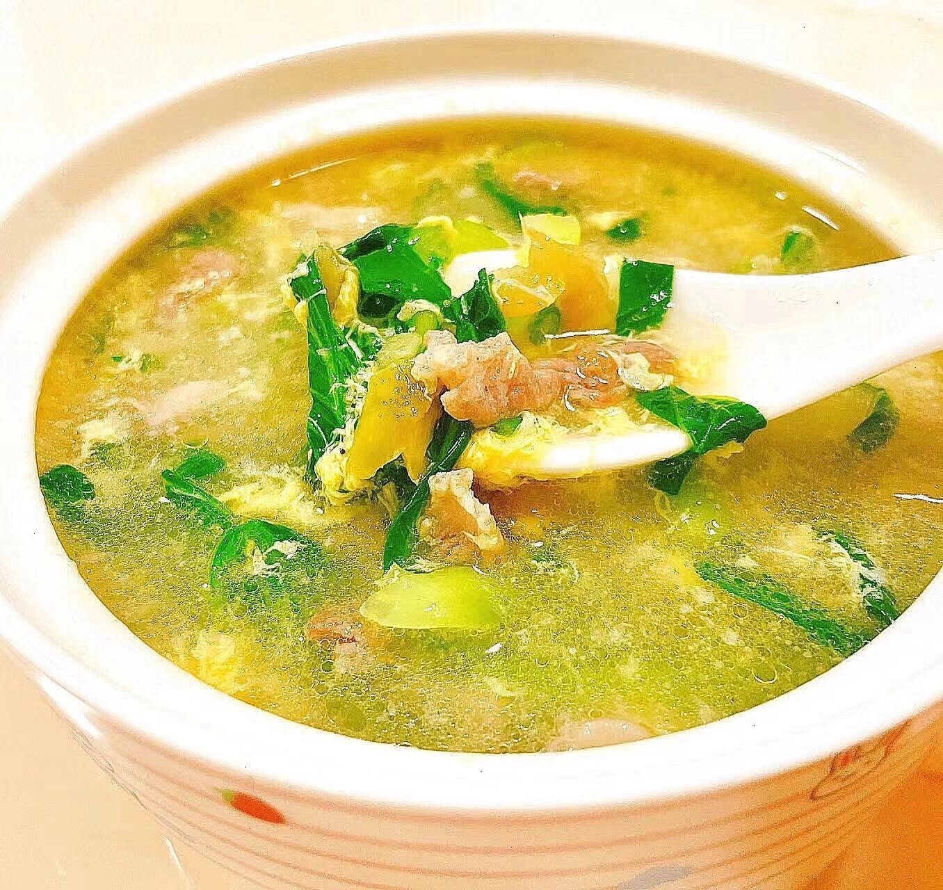 9696鲜掉眉毛的榨菜肉丝蛋花汤!