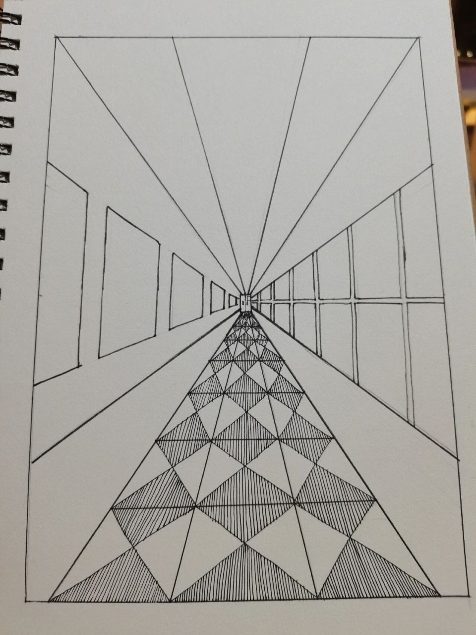 下一步,怎么才能让自己画什么像什么呢 	 透视画法开始学起来