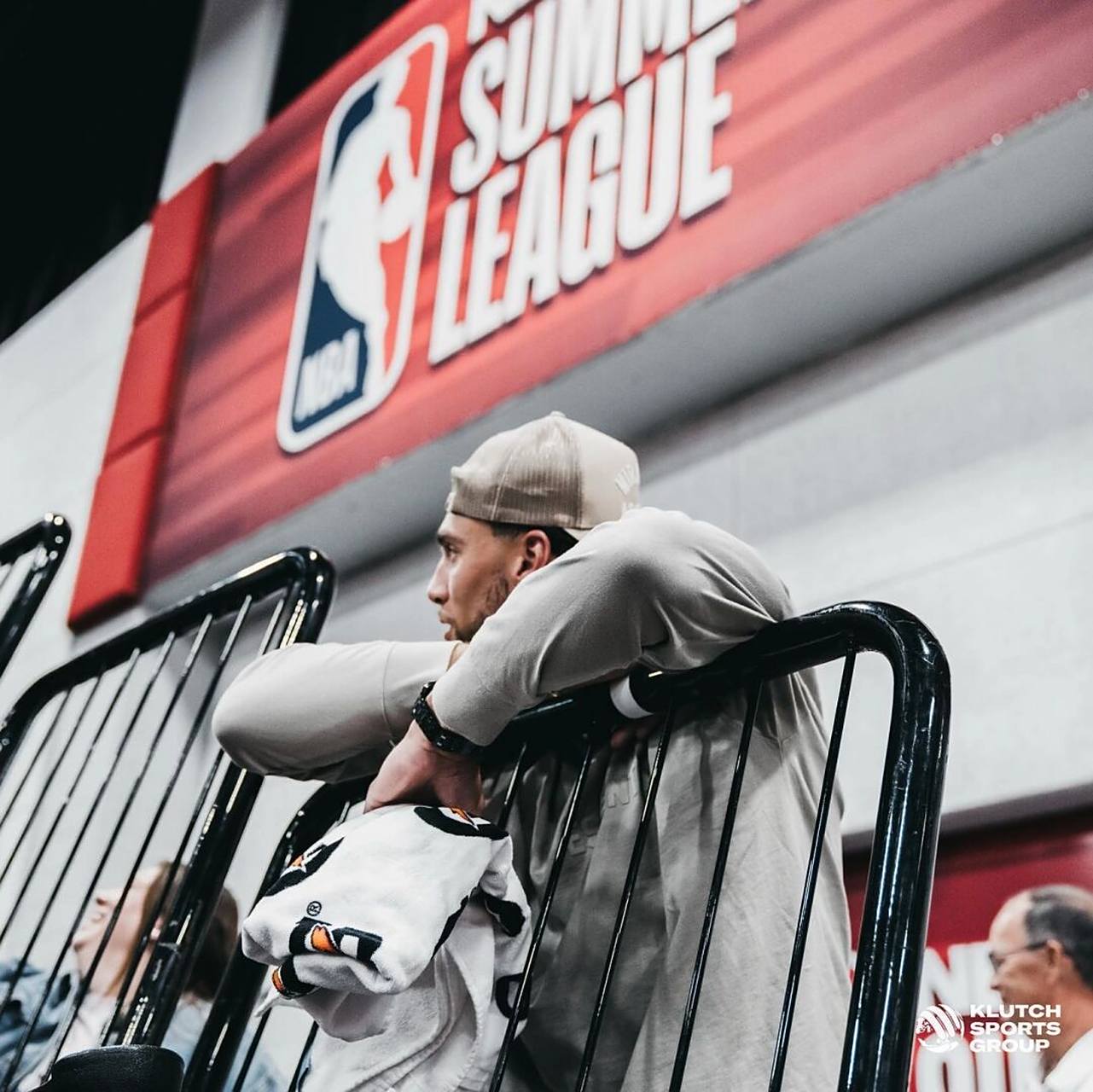 拉文 #篮球# #nba# #篮球头像壁纸# #拉文# #扎克拉文