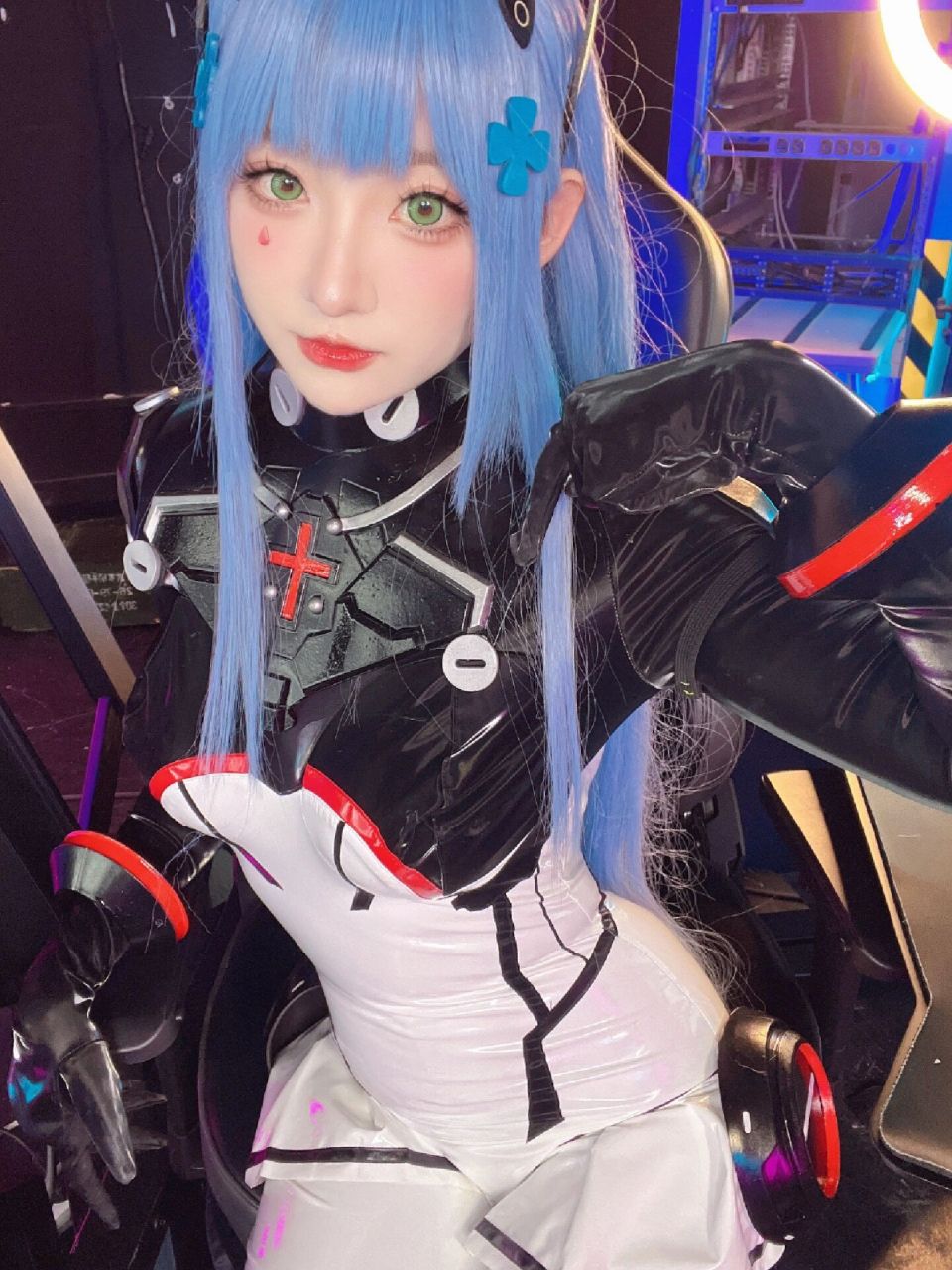 指挥官有我就足够了 hk416-子夜福音 	 又cos了416!超酷的!