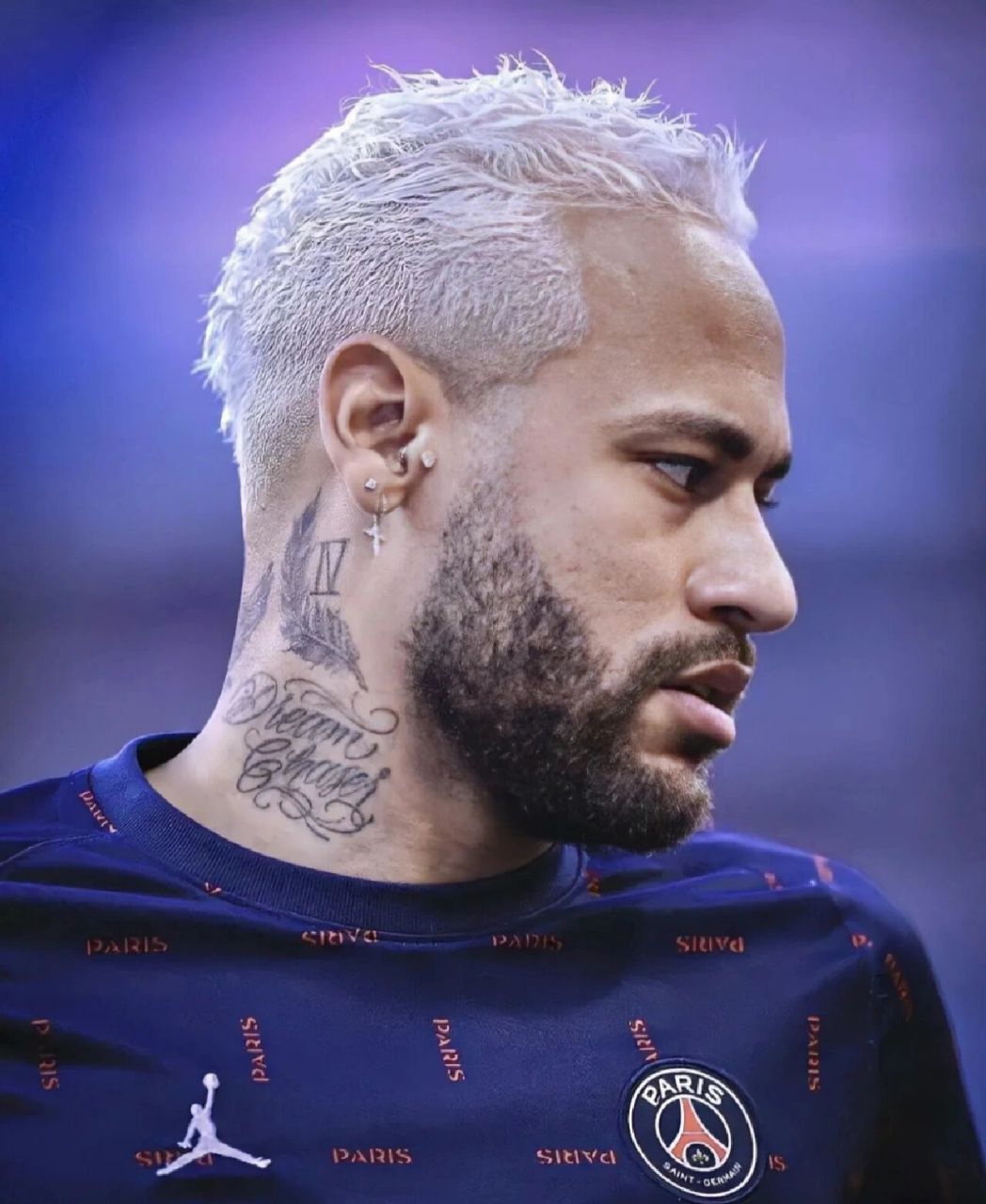 内马尔超帅头像～ 看到马儿的笑,就莫名的开心,烦恼抛掉,太治愈