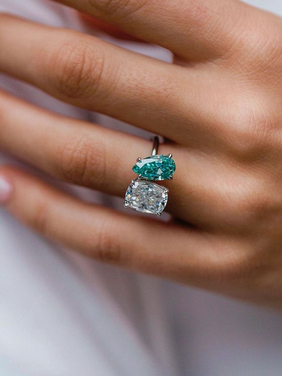 分享一组美国珠宝品牌 east west gem company的双主石戒指 这种双石