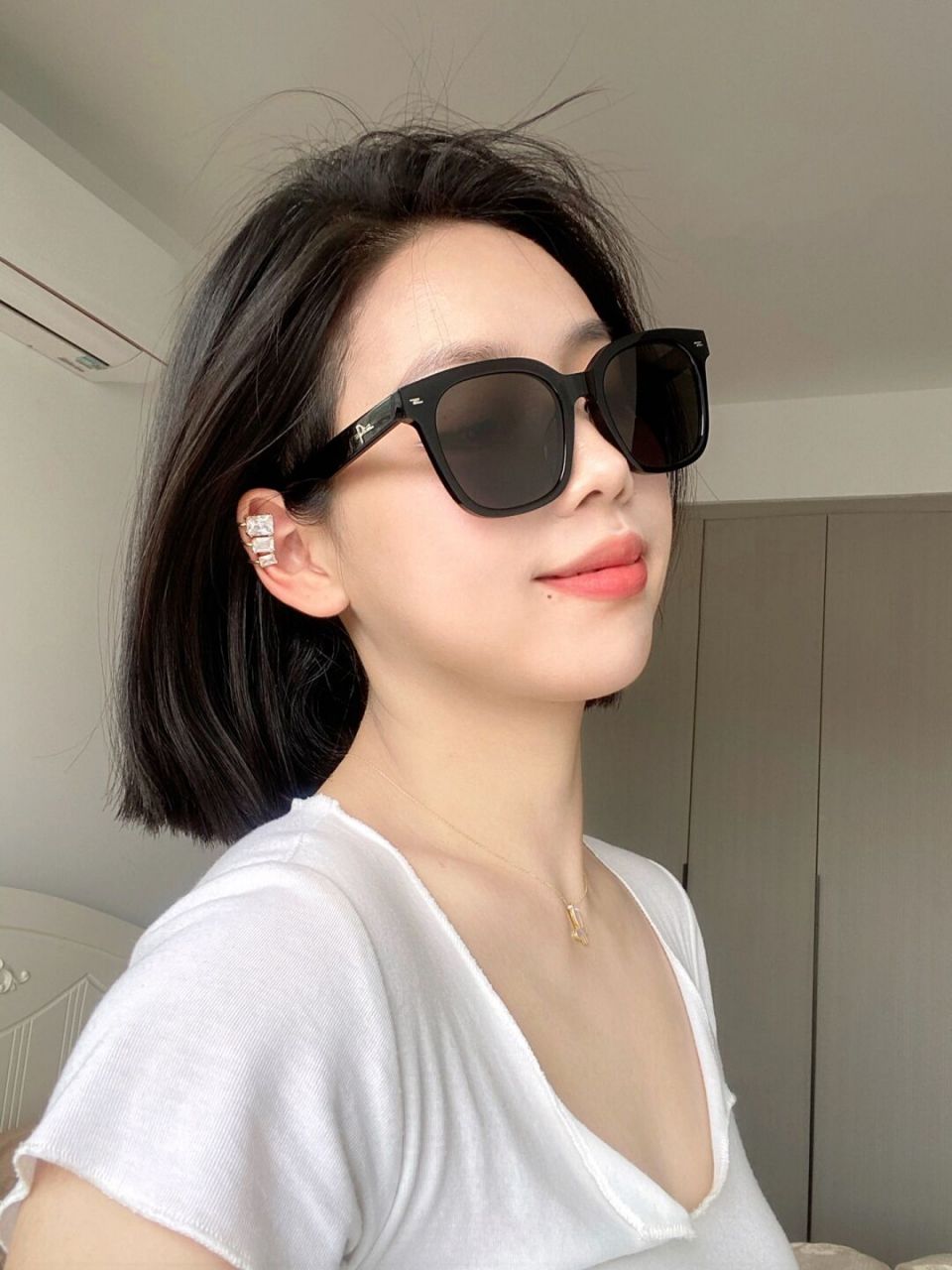 夏天的第一幅墨镜,菱形脸的天菜#短发# #墨镜# #墨镜推荐# #无墨镜不