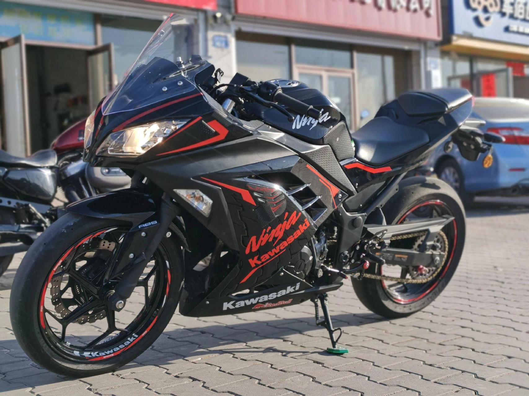 新到川崎ninja小忍者250 2017年末代最后一批大贸纯进口 检车保险齐全
