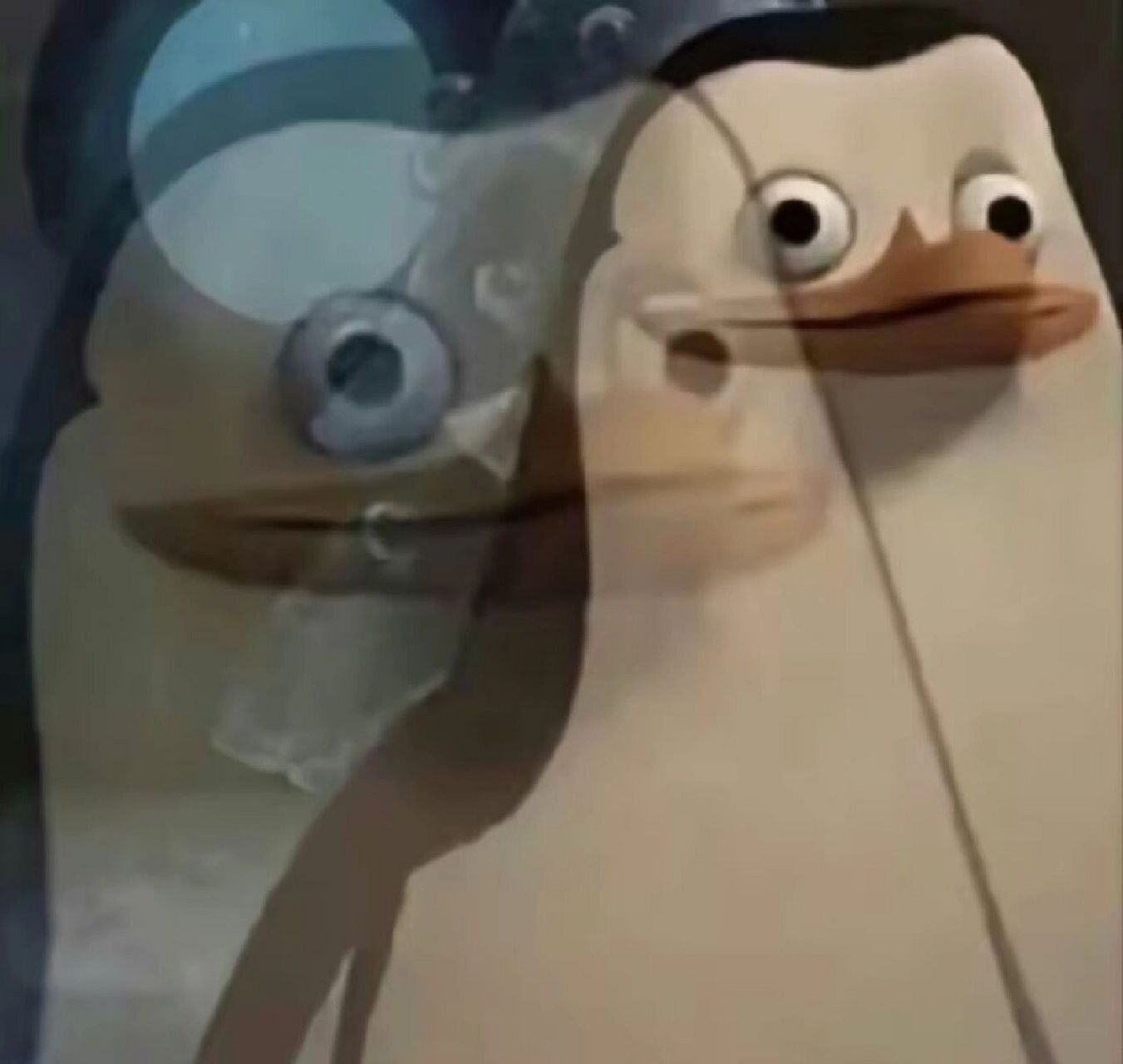 电瓶车充电的时候把充电器放在保温袋里 不是,啥啊 今晚去学校充电桩