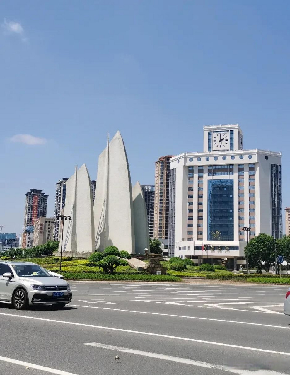 湛江这个"三把刀"地标性建筑物怎么啦?是拆除还是升级改造?