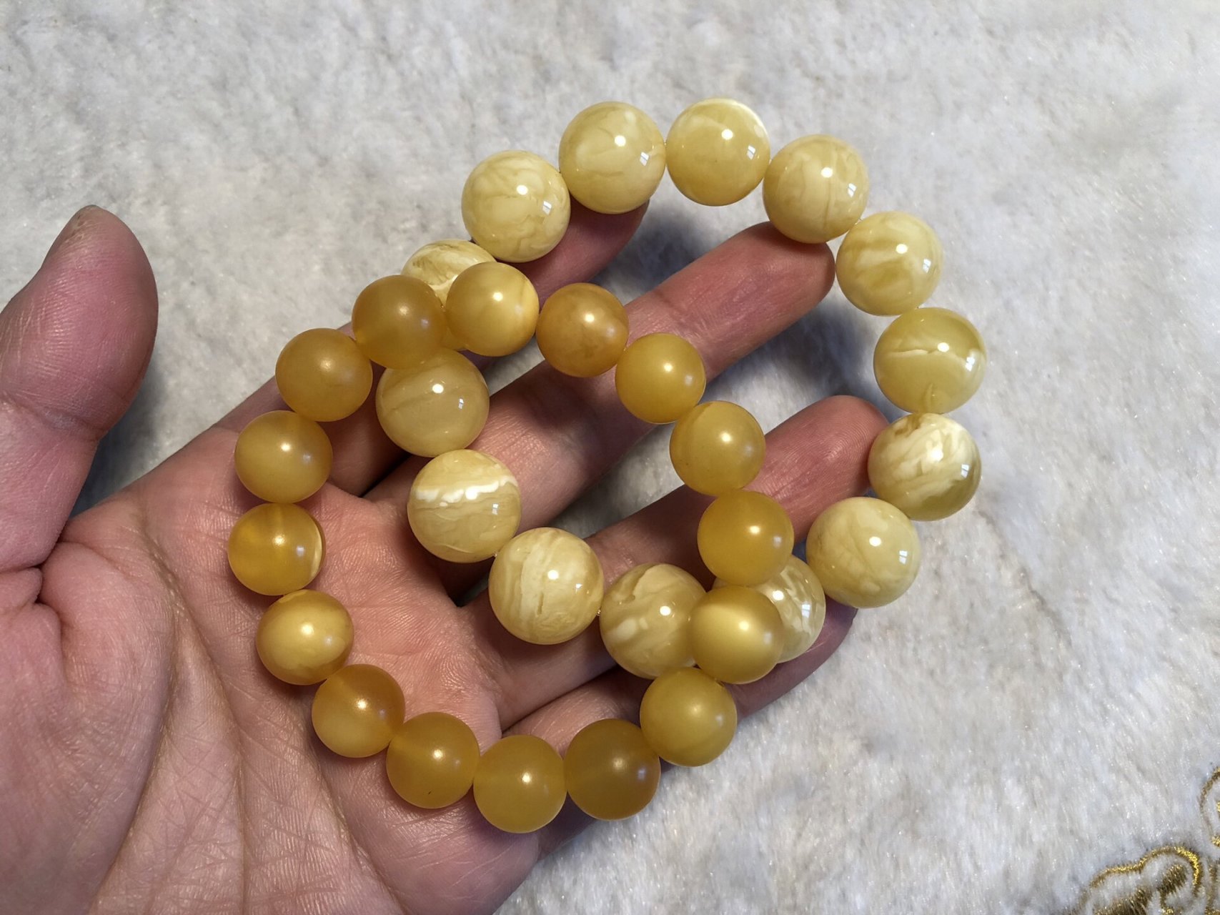 右划看金绞蜜的变化～金绞蜜也能漂漂亮亮～ 第一张是刚买的时候.