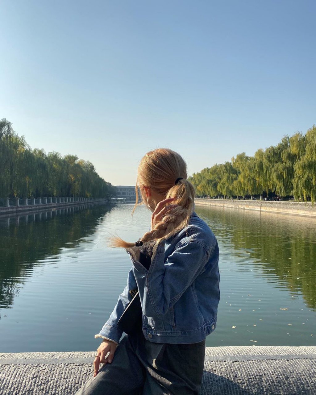 rose 肉丝那些背影杀  一周七天的头像有着落了