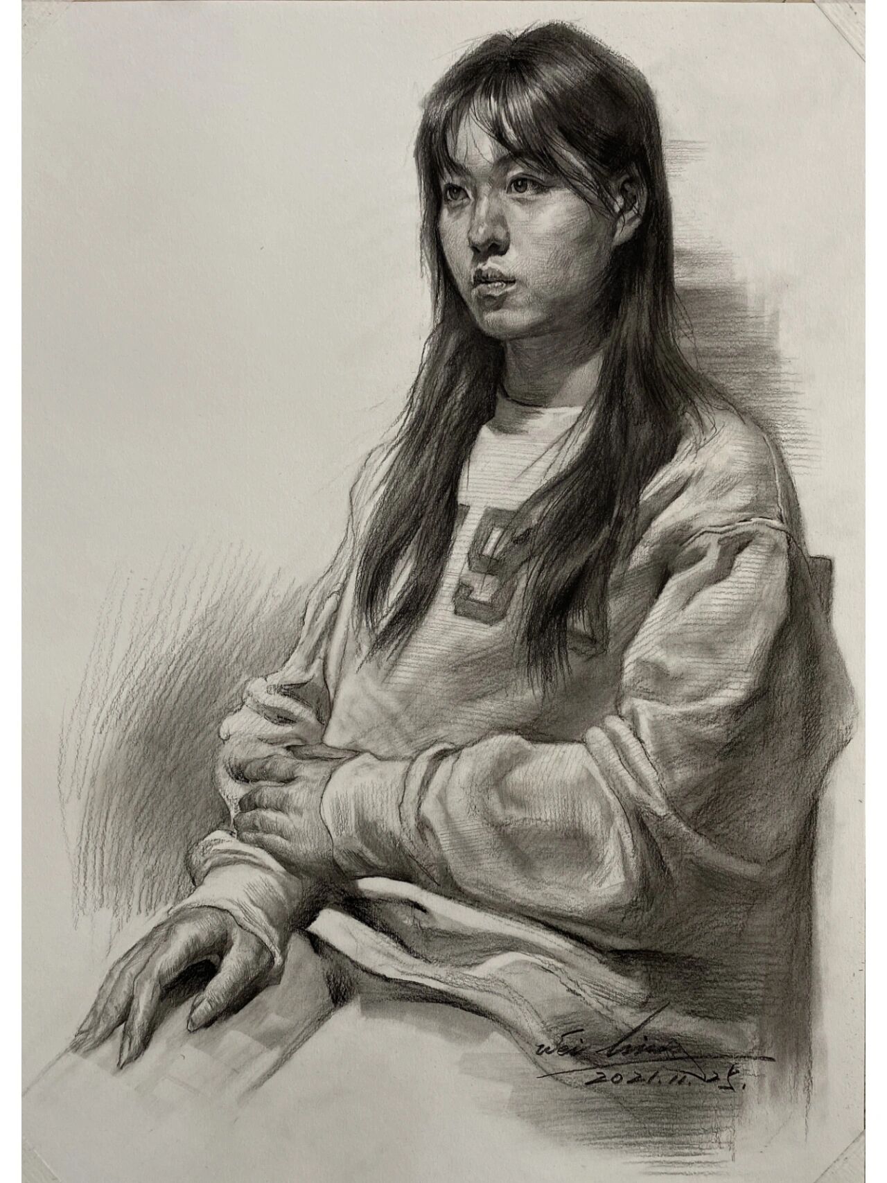 女青年素描半身像过程详解