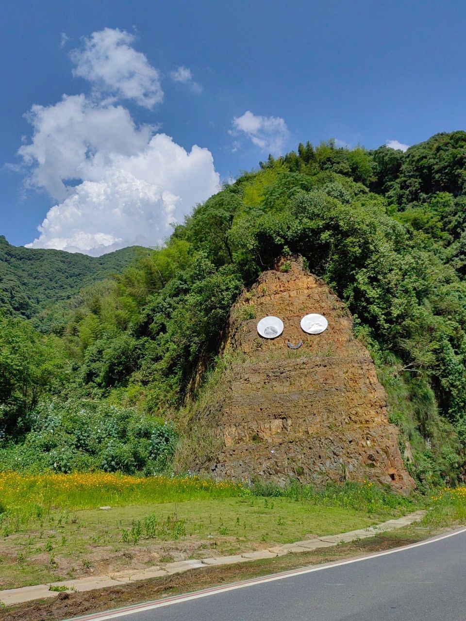"泾县月亮湾风景区旅游攻略" 月亮湾风景区,以下几个是可选项目: · 1