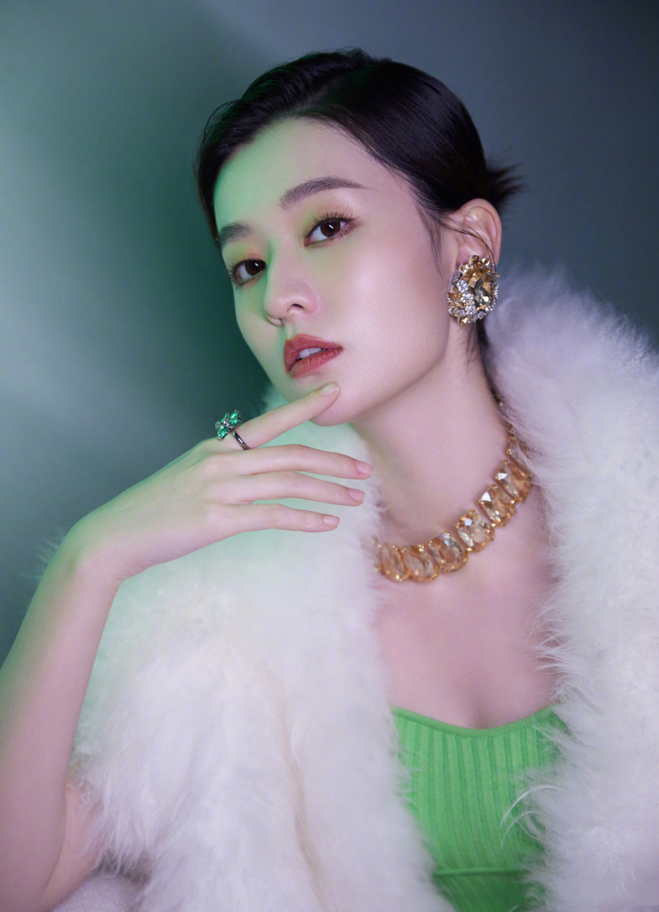 乔欣bridgette,春天的颜色,贵气明媚写真组图