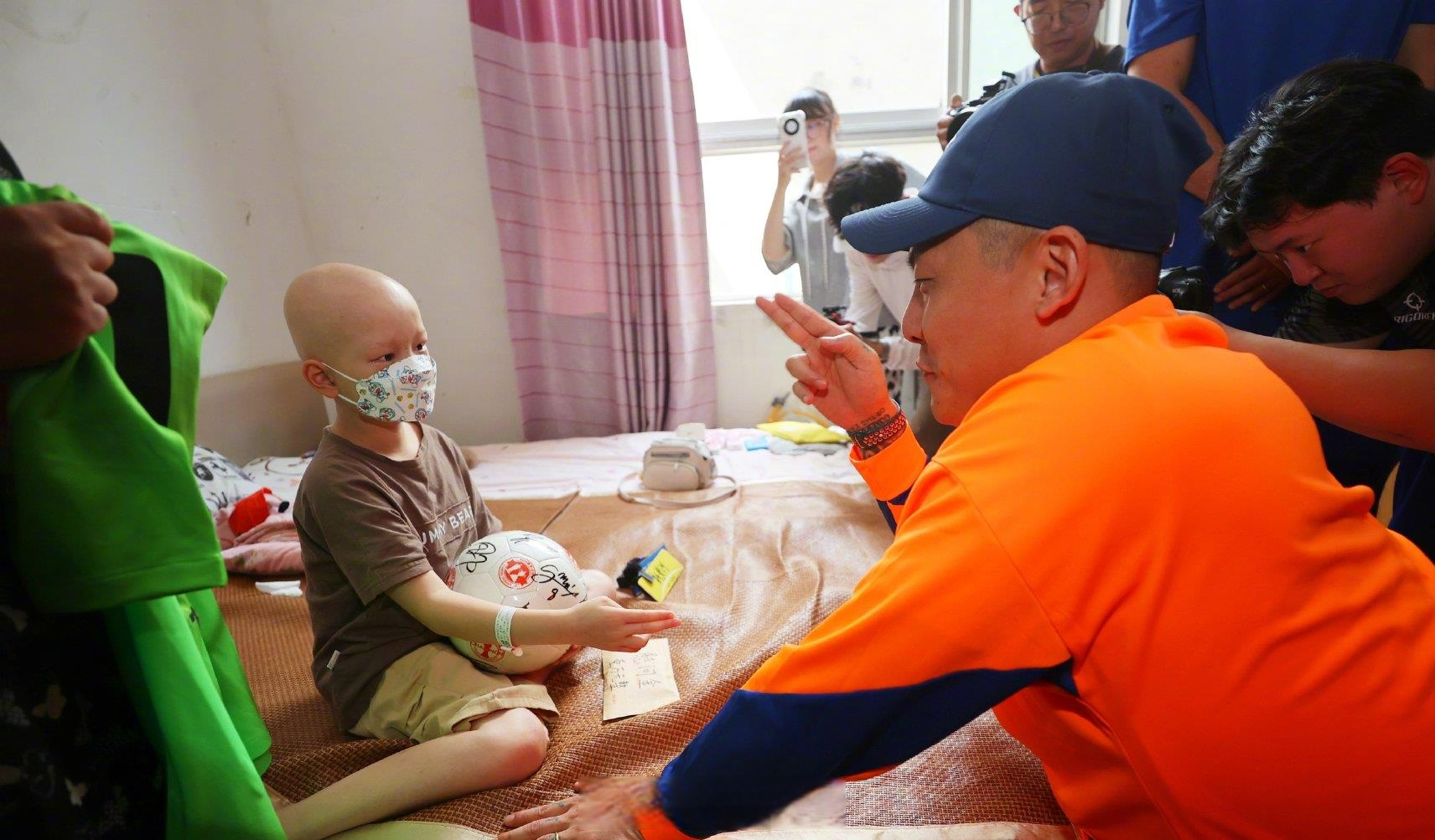 【8岁抗癌男孩和王大雷有个约定】泰山队下一次进球