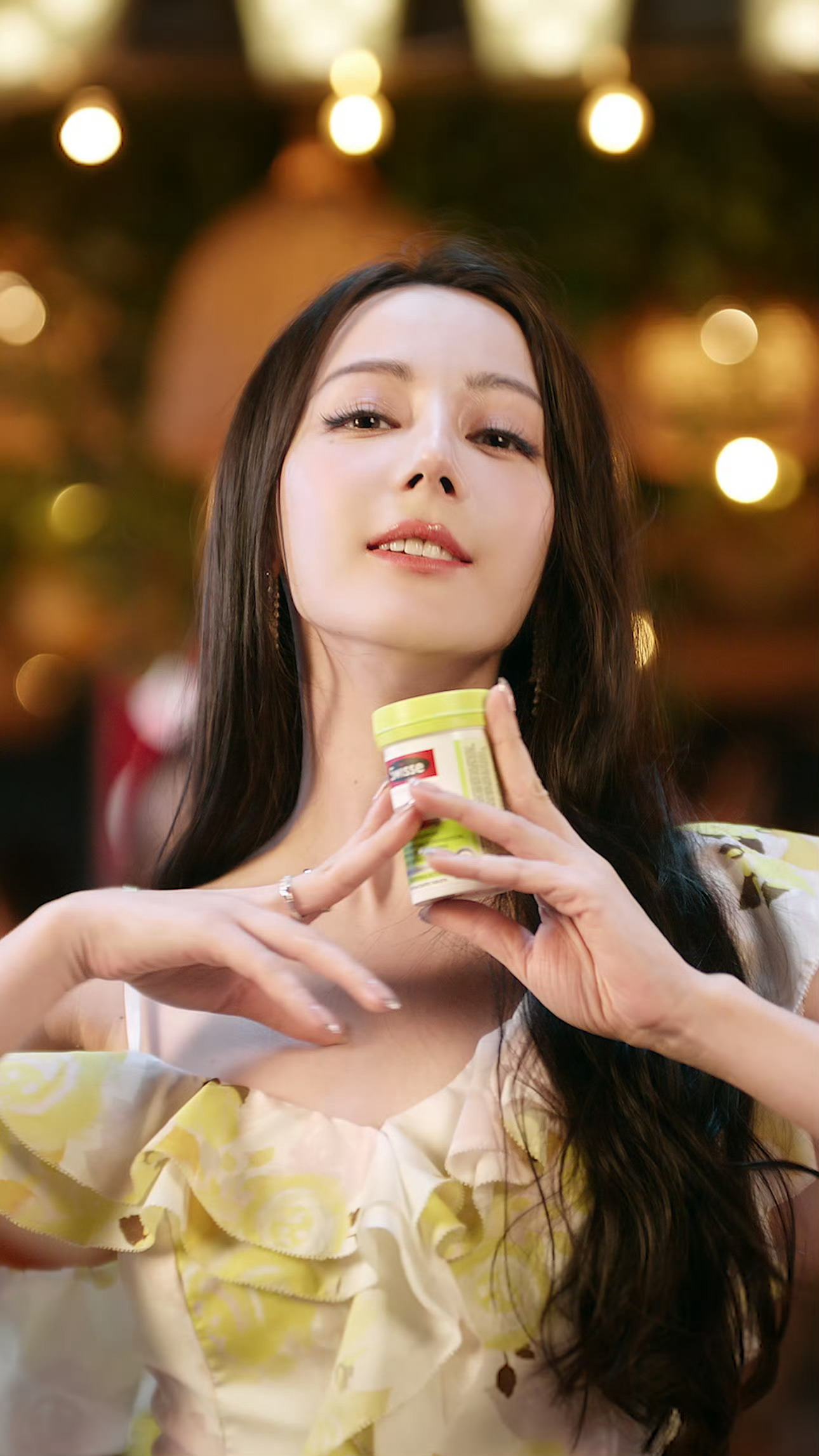 组了超强明星天团来送福利,今天是我喜迪丽热巴swisse