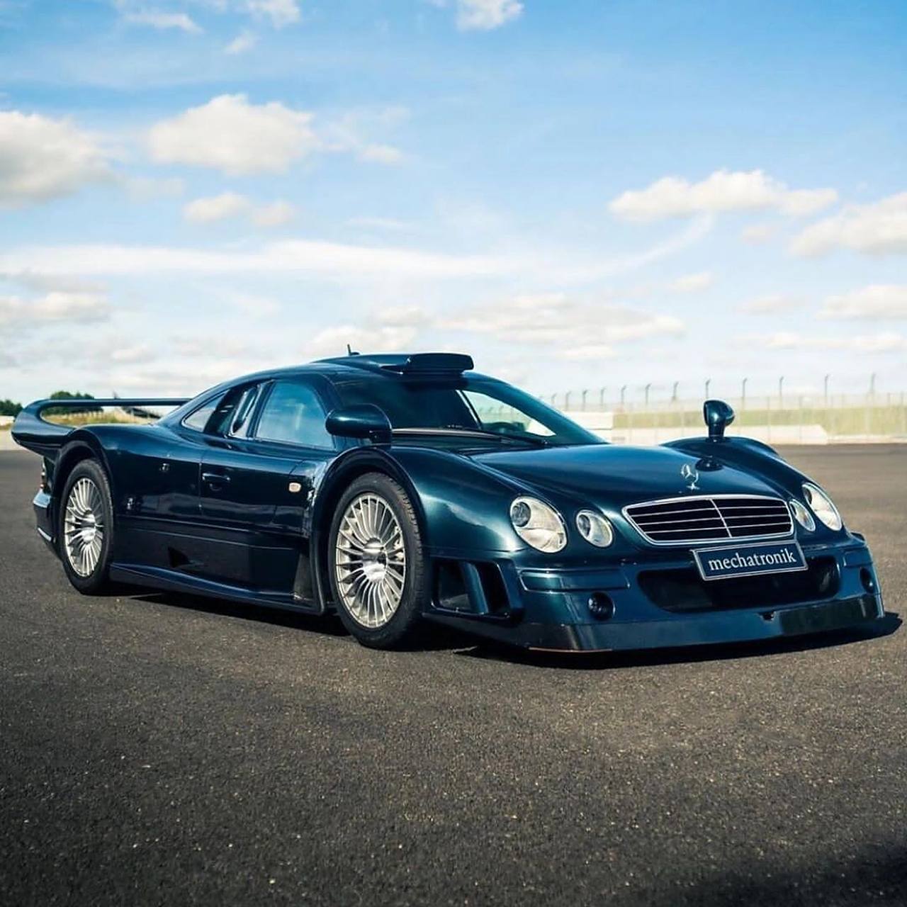 1998 mercedes-benz clk gtr #梅赛德斯奔驰# #奔驰amg# #奔驰clkgtr