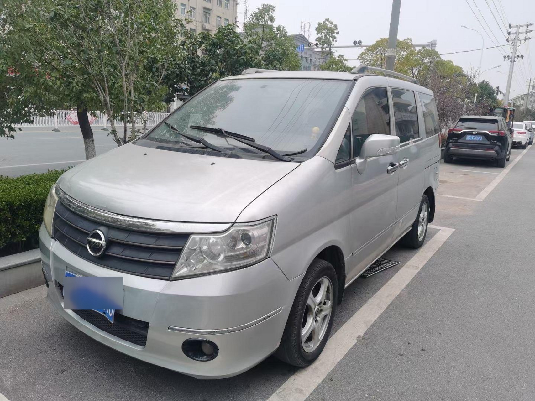 到店一台13年东风日产帅客七座面包车,全车原版,大马力1.