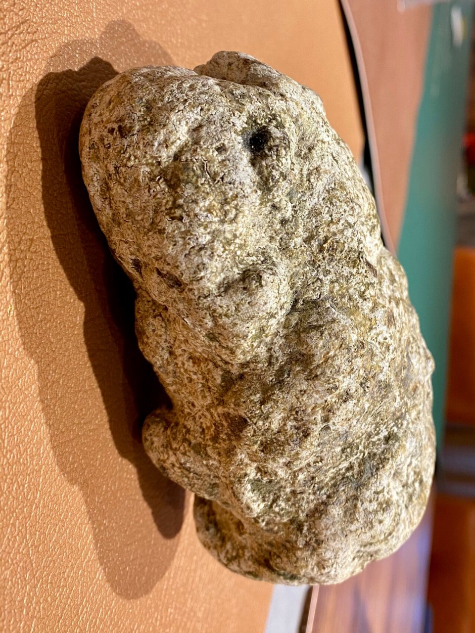 天然龙涎香,特级白,可以直接入药食用的级别 龙涎香大致分成四个品级