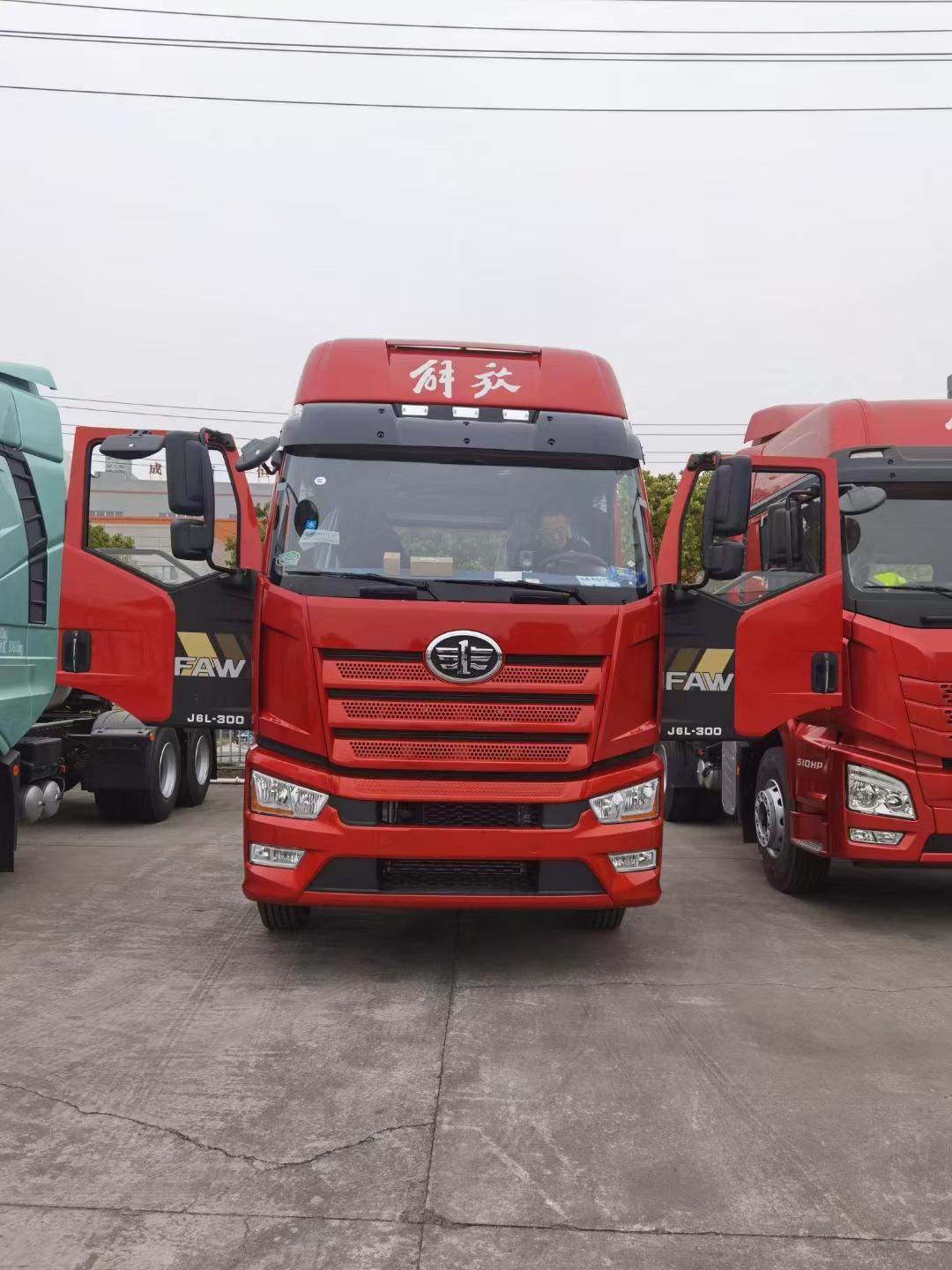 解放小j6l240马力高顶