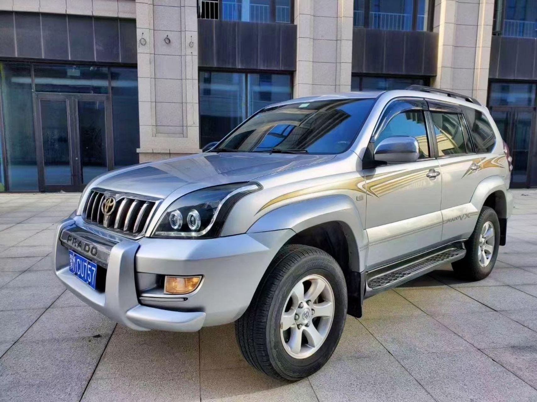 经典丰田霸道lc120  4000vx.n最高配!