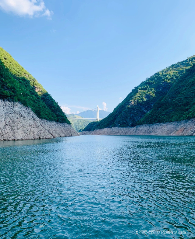 看看和三峡有什么不同-鲁布革小三峡