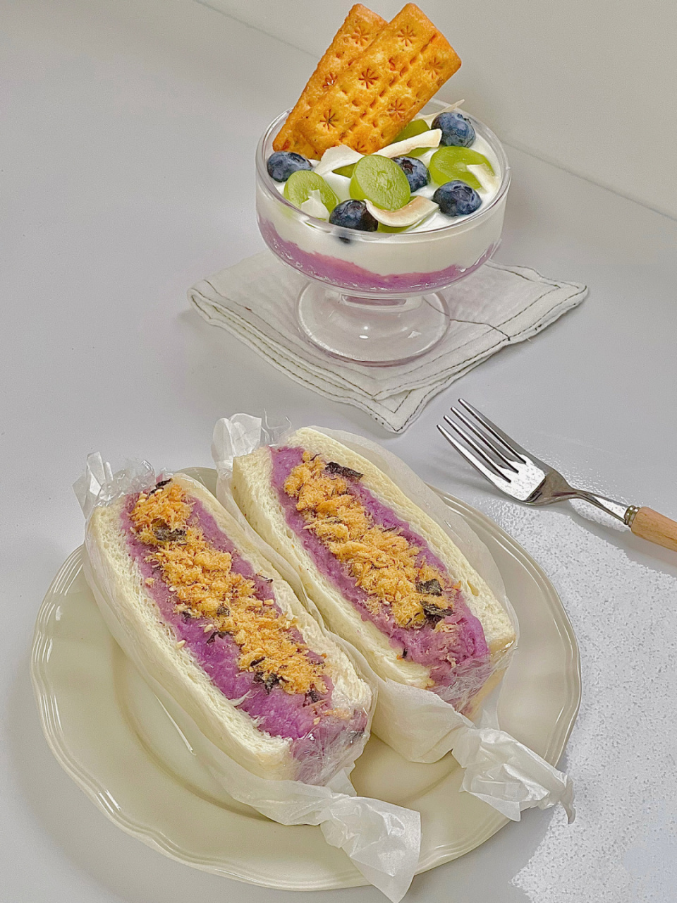 今天做的双层芋泥肉松三明治太满足了,糯叽叽的芋泥搭配酥松饱满的