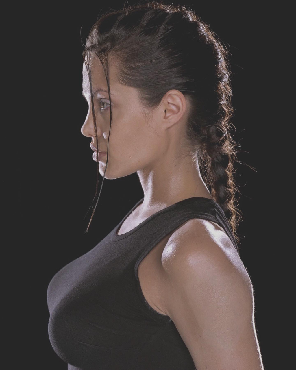 安吉丽娜·朱莉《古墓丽影》2001 安吉丽娜·朱莉(angelina jolie)