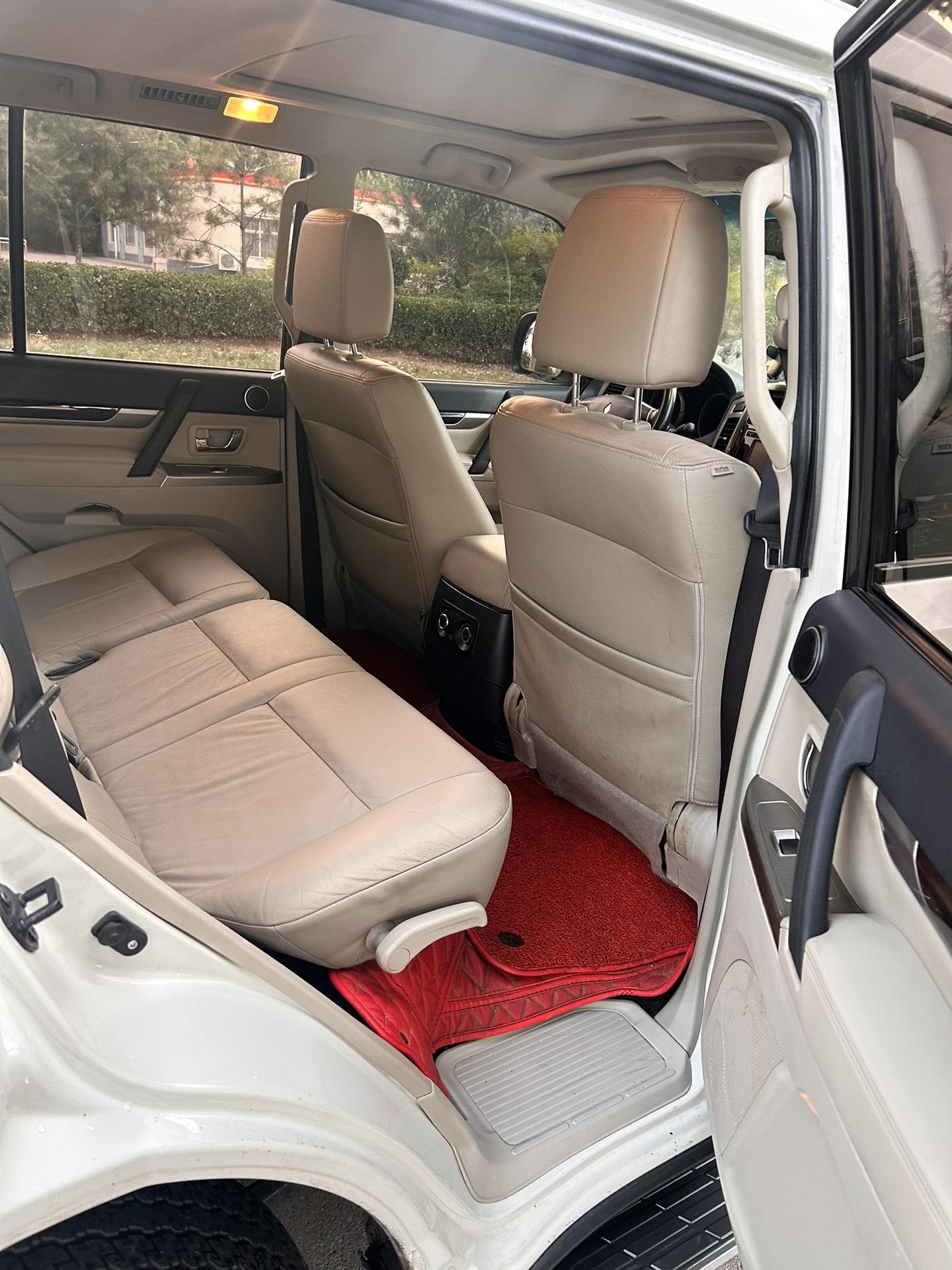 新到19年6月三菱帕杰罗v97金标3