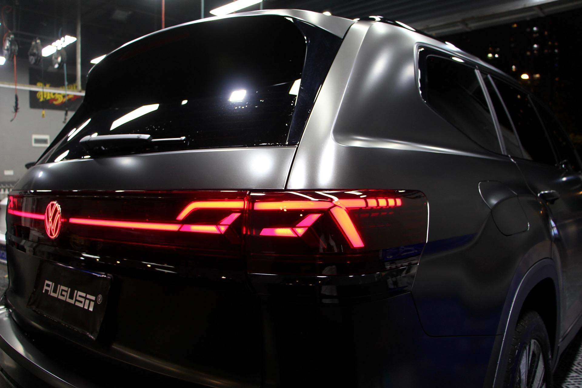 瞧瞧大众途昂改色黑武士.每个人的心中都离不开一台黑武士