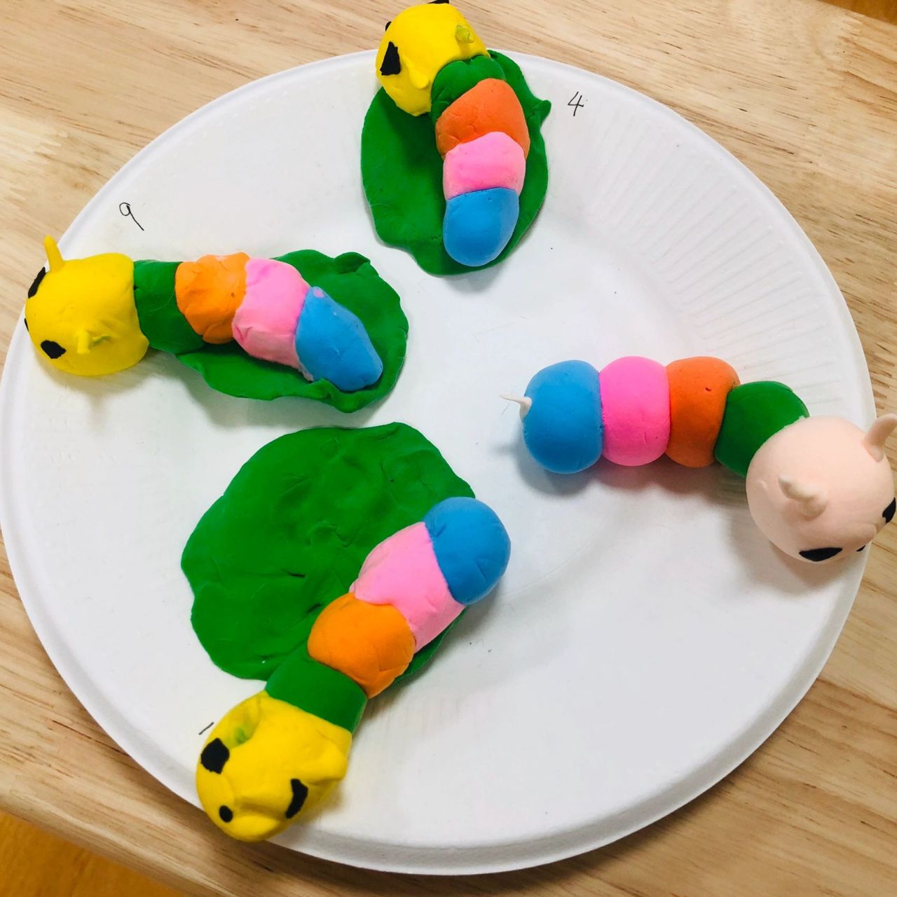 轻泥制作毛毛虫|小班手工|粘土毛毛虫91 春天到啦!