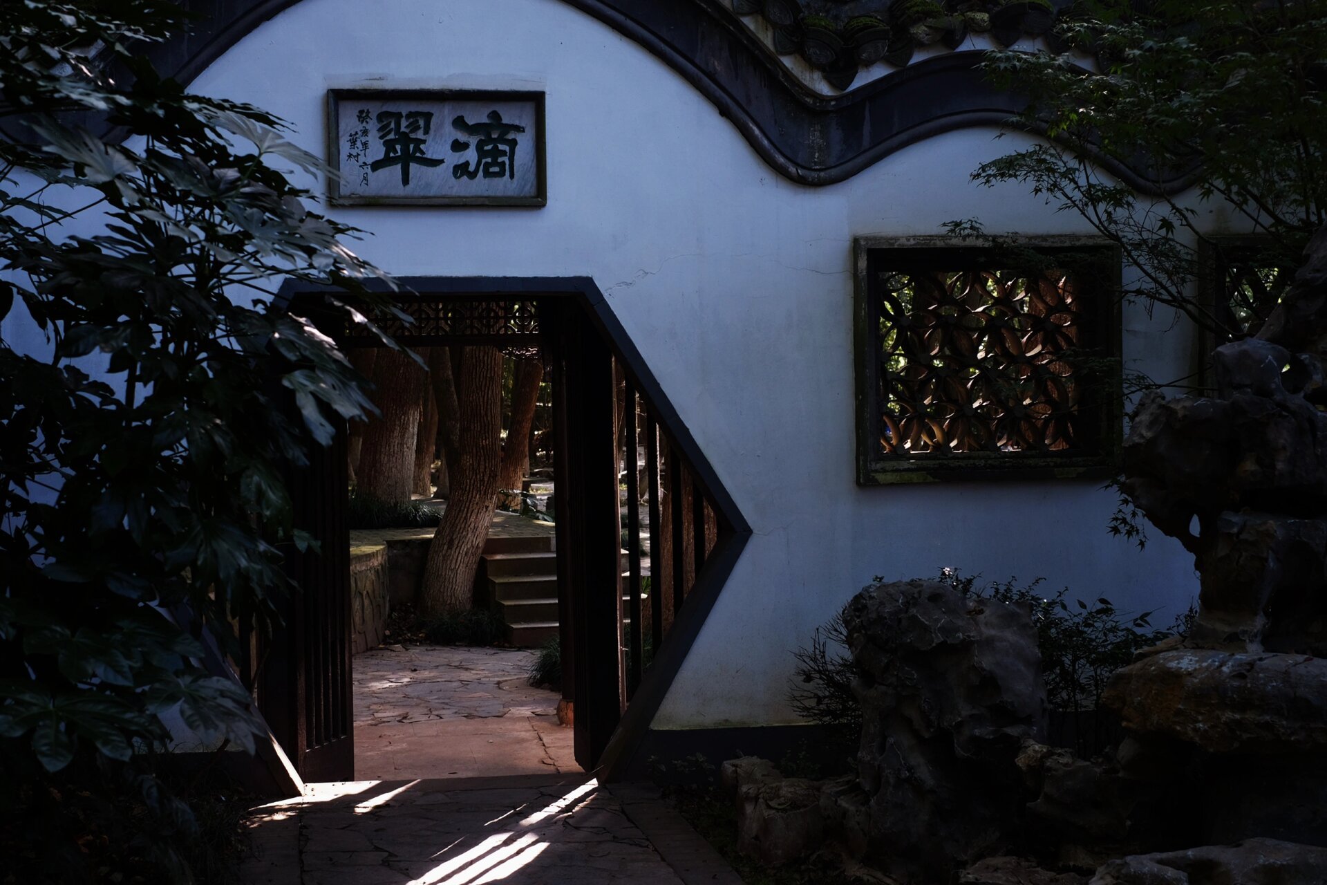 快去赭山公园,搭配秋意适配度100%       	 五块钱一张门票的广济寺